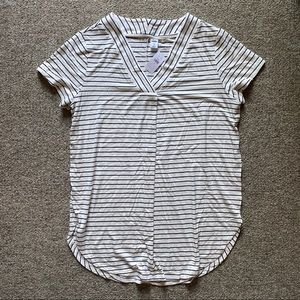 Old Navy Luxe Tee NWT